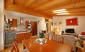 Alpen Appartements Moigg